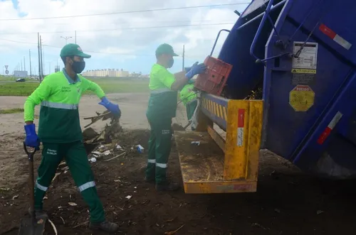 
				
					Justiça valida decisão da Emlur em rescindir contrato com empresa de limpeza urbana
				
				