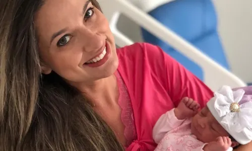 
                                        
                                            Filha da jornalista Denise Delmiro nasce em João Pessoa
                                        
                                        