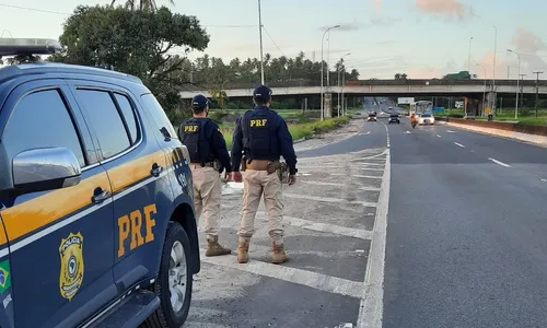 
                                        
                                            PRF registra 13 acidentes e nenhuma morte nas rodovias durante feriado na PB
                                        
                                        