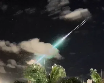 Câmeras flagram passagem de meteoro no céu de João Pessoa