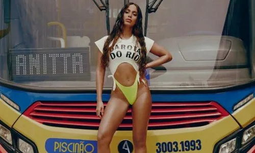 
				
					Anitta arrasou em Girl from Rio. Música e vídeo são irresistíveis
				
				
