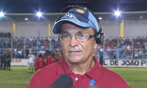 
				
					Repórter esportivo da CBN, Gersal Freire morre por complicações da Covid-19
				
				