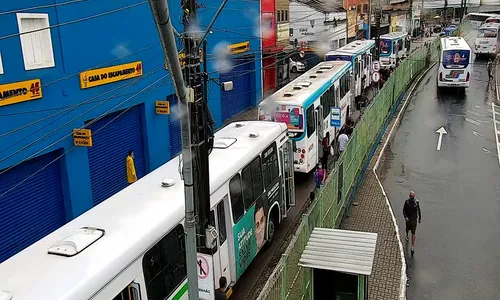 
                                        
                                            Procon notifica empresas de ônibus para justificar suspensão da Integração
                                        
                                        