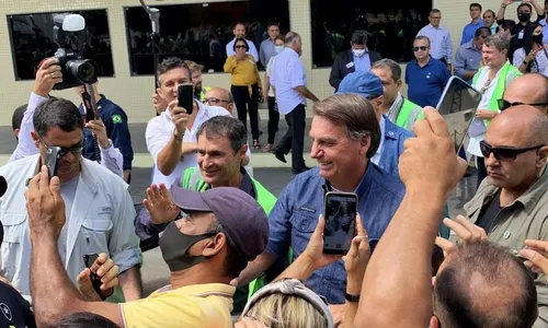 
                                        
                                            Bolsonaro desembarca quinta na Paraíba. Terá aliados históricos no palanque ou só o 'time raiz'?
                                        
                                        