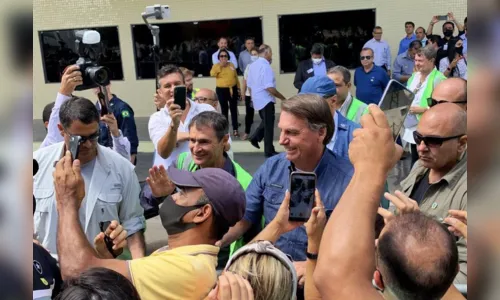 
				
					Bolsonaro desembarca quinta na Paraíba. Terá aliados históricos no palanque ou só o 'time raiz'?
				
				