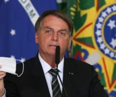 Bolsonaro disse que Queiroga fará parecer para desobrigar uso de máscara