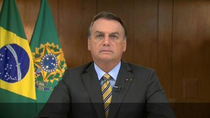 
				
					Bolsonaro apresenta lista de argumentos que serão usados para atacar e se defender em 2022
				
				