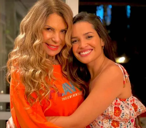 
				
					Juliette Freire e Elba Ramalho se encontram no Rio para ensaio de live junina
				
				