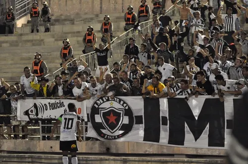 
				
					Marcos Aurélio faz 100 jogos com a camisa do Botafogo-PB numa trajetória de taças e tropeços
				
				