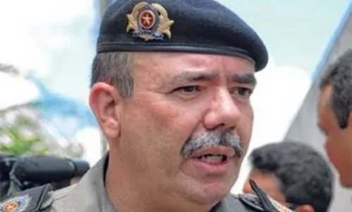 
				
					Comandante-geral da PM da Paraíba critica alinhamento ideológico nas polícias e defende pacificação social
				
				