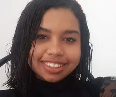 Adolescente está desaparecida há mais de 24h após sair de casa levando apenas o celular