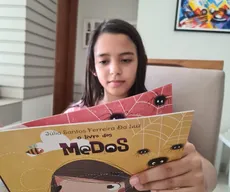 Menina de 8 anos escreve livro sobre medos durante o isolamento social