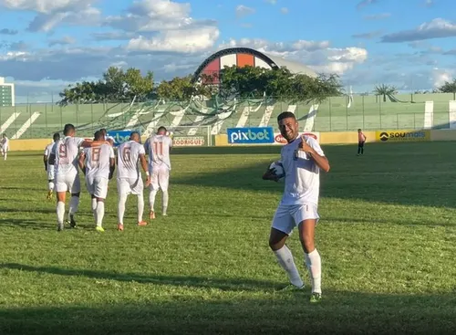 
				
					Sousa aplica a maior goleada do futebol paraibano na história da Série D
				
				