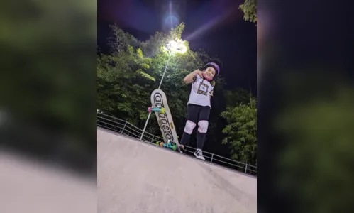 
				
					Aos 6 anos, pilota de motocross se inspira em Rayssa Leal e começa a praticar skate
				
				