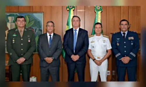 
				
					Forças Armadas têm que decidir se estão com Bolsonaro ou com a democracia, diz artigo no NYT
				
				