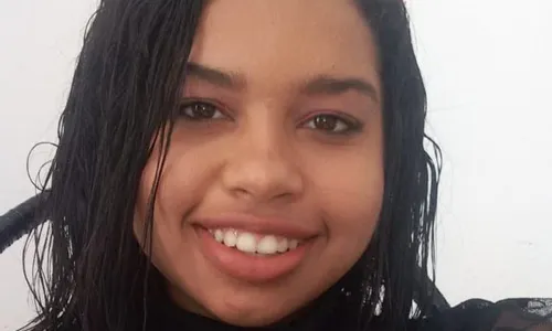 
                                        
                                            Adolescente está desaparecida há mais de 24h após sair de casa levando apenas o celular
                                        
                                        