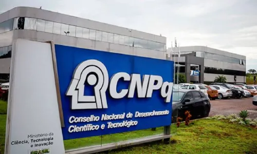 
                                        
                                            Após duas semanas fora do ar, CNPq informa que acesso ao Lattes foi reestabelecido
                                        
                                        