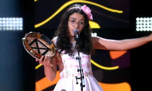 
                                        
                                            Paraibana canta 'O Canto da Ema' e se classifica no The Voice Kids
                                        
                                        