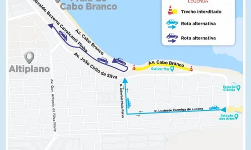 
				
					Trecho da orla do Cabo Branco é interditado por risco de desabamento
				
				