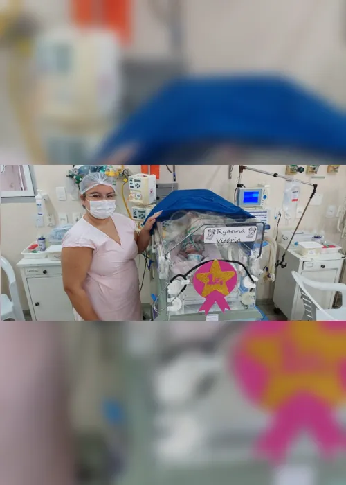 
                                        
                                            Mãe se emociona com primeiro quilo da filha internada em UTI neonatal na Paraíba
                                        
                                        