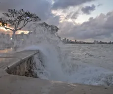 Litoral paraibano pode ter ressaca com ondas de até 2,5m, alerta Marinha