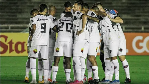 
				
					Botafogo-PB encara Santa Cruz em busca de vaga no quadrangular da Série C do Brasileiro
				
				