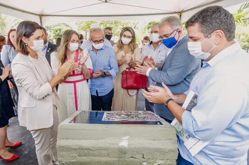 
				
					Michelle Bolsonaro e Queiroga visitam local do futuro Hospital de Doenças Raras
				
				