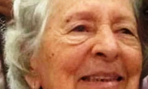 
                                        
                                            Atriz paraibana Socorro Rapôso morre aos 90 anos
                                        
                                        