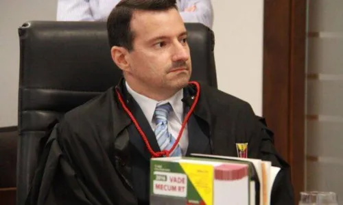 
                                        
                                            Antônio Hortêncio é o mais votado na lista tríplice para procurador-geral de Justiça
                                        
                                        