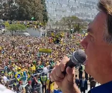 Bolsonaro faz ameaças golpistas e ataca Supremo em discursos para apoiadores