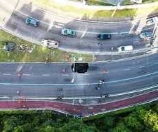 Linhas de ônibus sofrem alteração no percurso após cratera se abrir na Pedro II, em João Pessoa