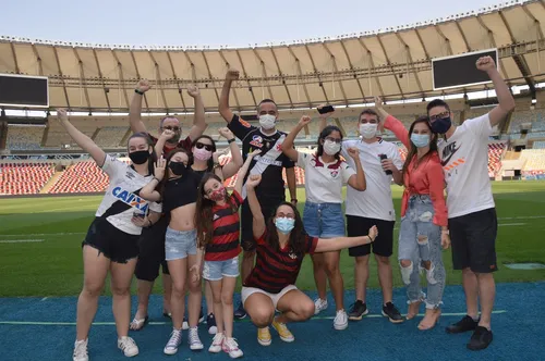 
				
					Casal de paraibanos protagoniza pedido de casamento no Maracanã
				
				