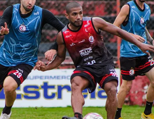 
				
					Lateral-direito do Campinense quer time focado só no Sergipe, rival no primeiro mata-mata da Série D
				
				