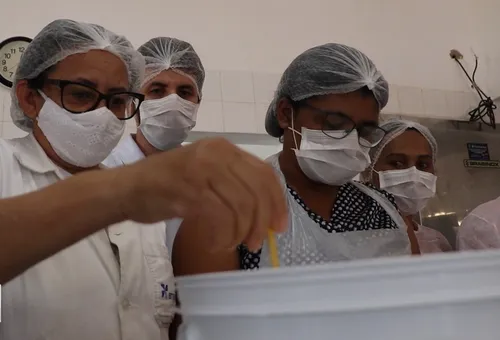 
				
					Parada em Soledade: venda de produtos artesanais tem alta na pandemia e produção de queijos de cabra segue tendência
				
				