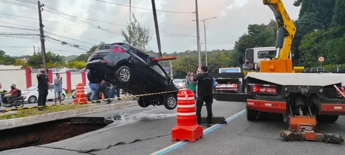 
				
					Trânsito da avenida Pedro II será liberado nesta sexta-feira, diz prefeitura
				
				