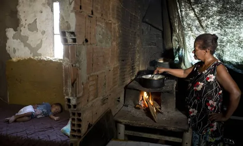 
				
					Venda do gás de cozinha cai 30% na PB e fogão a lenha vira alternativa, mas especialistas destacam os riscos
				
				