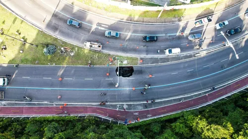 
				
					Confira rotas alternativas para evitar trecho em obras na Avenida Pedro II
				
				