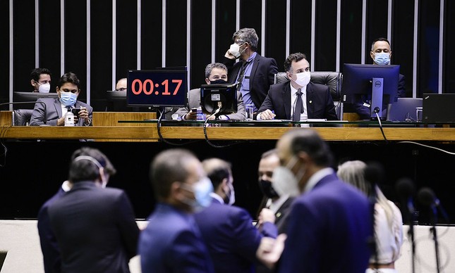 
				
					Senado sepulta coligações partidárias para 2022; veja o que foi mantido
				
				