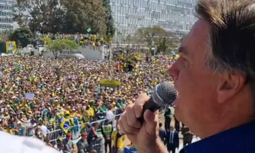 
				
					Bolsonaro faz ameaças golpistas e ataca Supremo em discursos para apoiadores
				
				