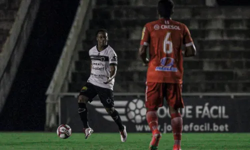 
                                        
                                            Botafogo-PB sofre empate nos acréscimos contra o Tombense e deixa o G-4 da Série C
                                        
                                        