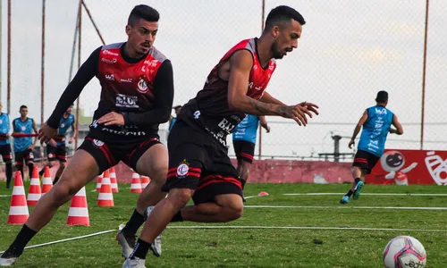 
                                        
                                            Campinense chega a 11 jogadores no elenco após renovação de zagueiro e contratação de lateral
                                        
                                        