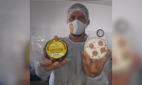 
				
					Parada em Soledade: venda de produtos artesanais tem alta na pandemia e produção de queijos de cabra segue tendência
				
				