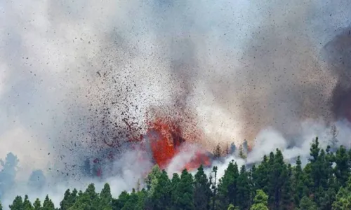 
                                        
                                            Vulcão Cumbre Vieja entra em erupção; geógrafo explica quais os riscos para o litoral da PB
                                        
                                        