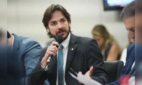 
				
					“É uma incapacidade de gestão e de apresentar resultados”, diz Pedro sobre reformas no governo Bolsonaro
				
				