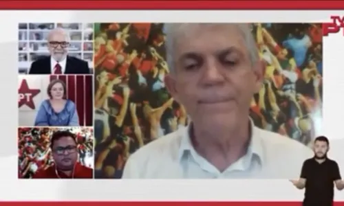 
				
					Defendido por Lula e Dilma, Ricardo volta ao PT com base na tese da 'reciprocidade'
				
				