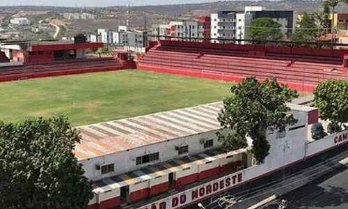 
                                        
                                            Estádio Renatão é leiloado por R$ 3,5 milhões, e jurídico do Campinense deve recorrer
                                        
                                        