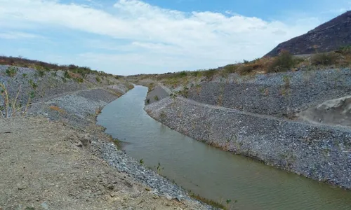 
                                        
                                            Transposição está a 8 quilômetros de açude da Paraíba, mas classe política não cobra conclusão da obra
                                        
                                        