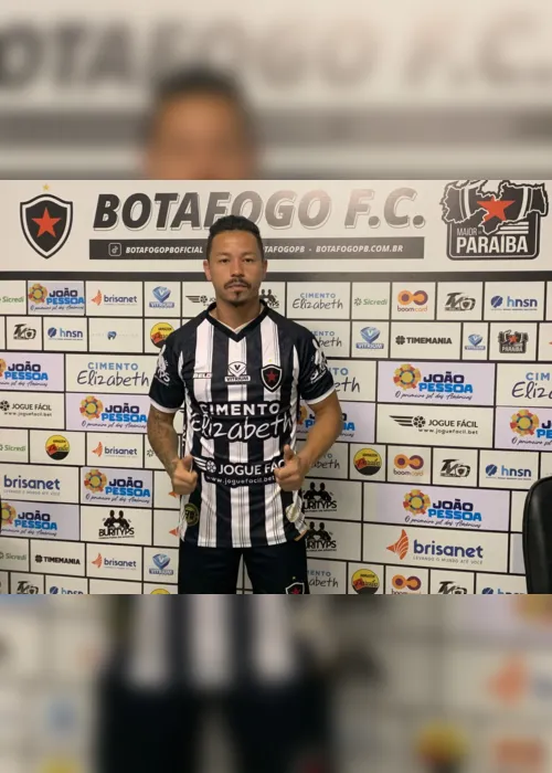 
                                        
                                            Botafogo-PB apresenta meia Cleyton e segue afinando peças para a sequência da Série C
                                        
                                        