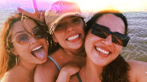
				
					Juliette em João Pessoa: festa com amigos e encontros com Totonho, Seu Pereira e mais
				
				