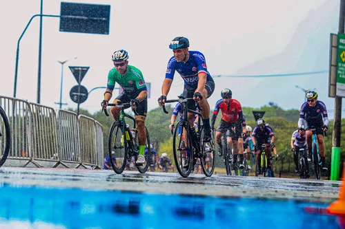 
				
					Tradicional prova do ciclismo mundial, Gran Fondo tem disputa eletrizante em João Pessoa
				
				